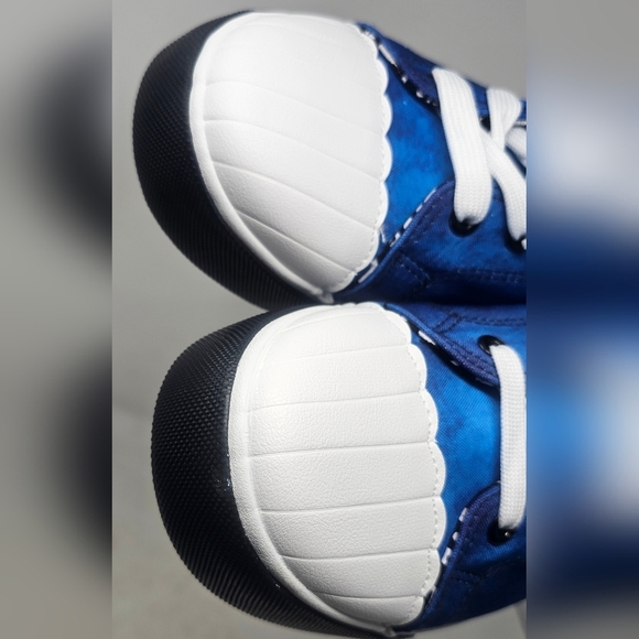 Disney Ground Up Villains Women's Casual Canvas High-Top Sneakers Size 9.5 - Picture 2 of 13